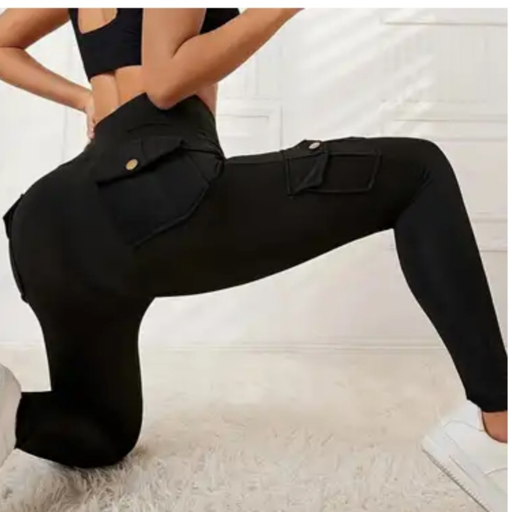 Leggings w/4 flap pockets, brand new, size med.